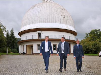 Wissenschaftsminister Christian Tischner besucht die Thüringer Landessternwarte